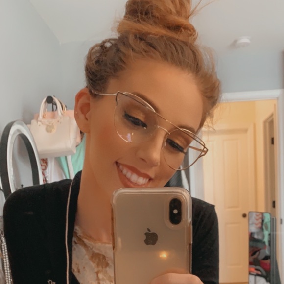 Clear Gold Retro Glasses - Picture 7 of 7